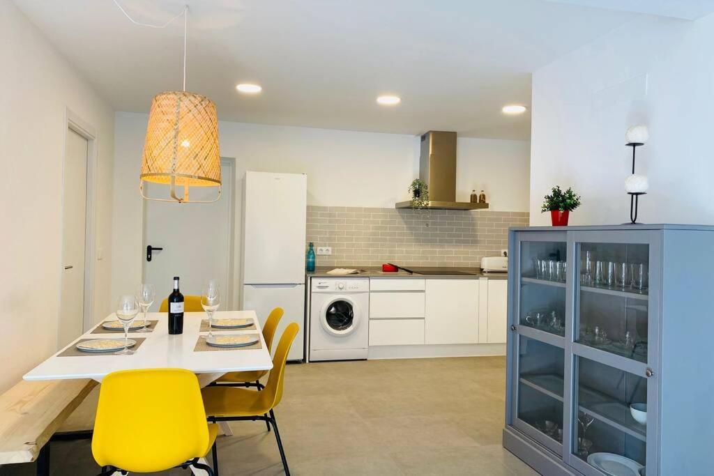 70 M2, Apartamento Cerca De La Playa, Apto Minusvalidos. Roses Buitenkant foto