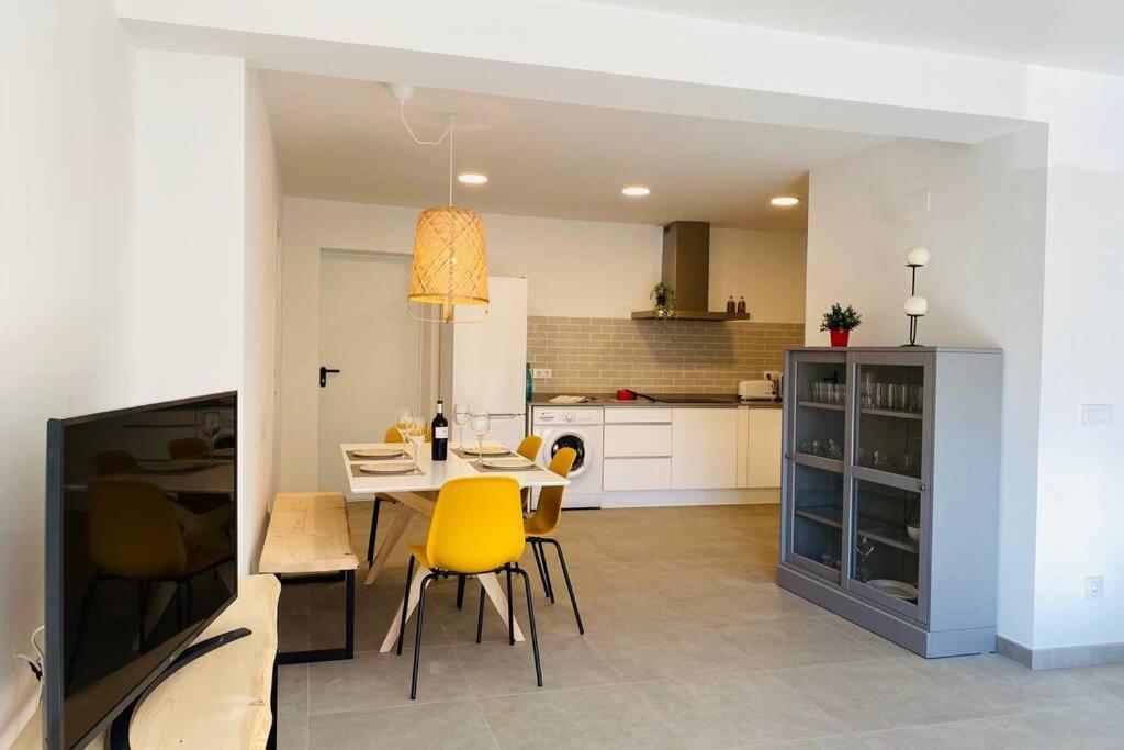 70 M2, Apartamento Cerca De La Playa, Apto Minusvalidos. Roses Buitenkant foto