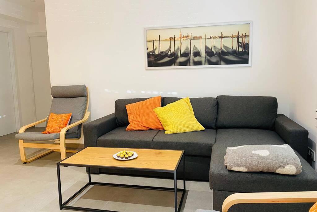 70 M2, Apartamento Cerca De La Playa, Apto Minusvalidos. Roses Buitenkant foto